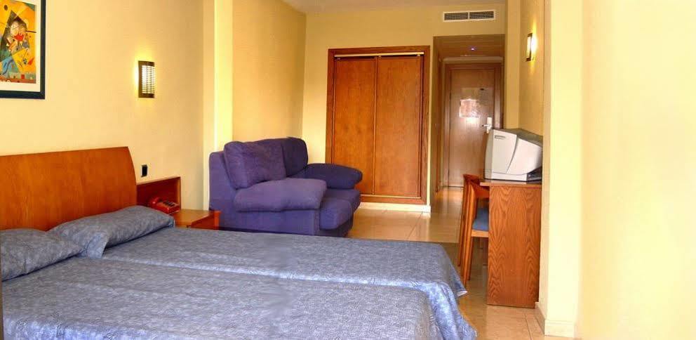 Hotel Cuco بينايدورم المظهر الخارجي الصورة